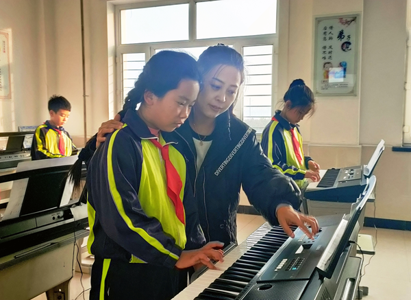 中国建设银行教育设施提质升级项目kaiyun网站落户安达市羊草镇中心学校(图5)